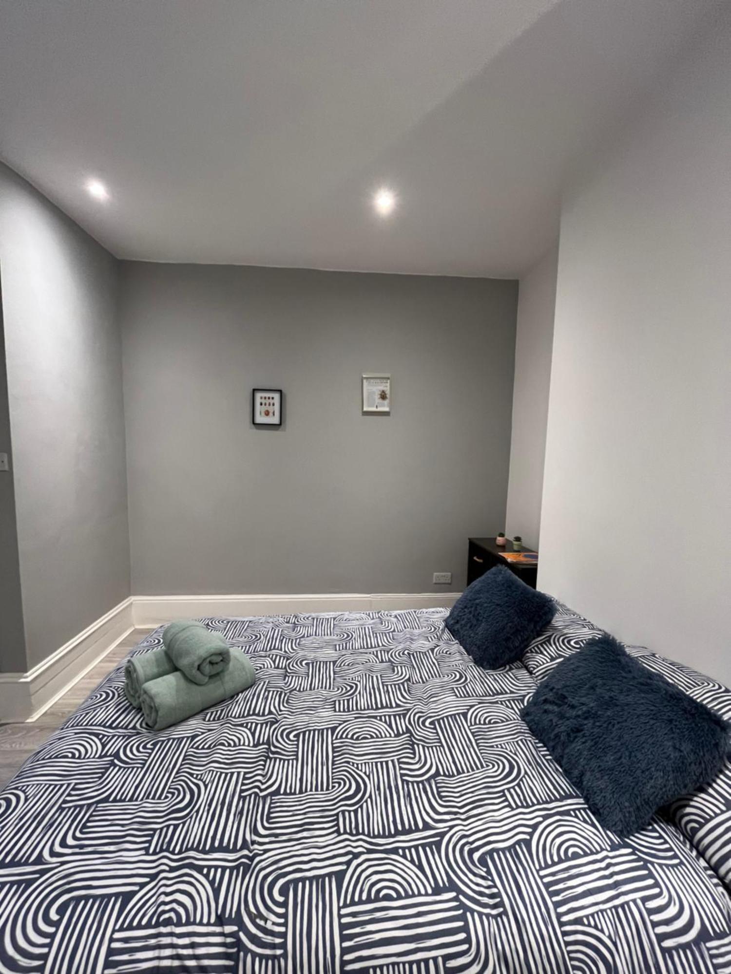 Super Central 2 Bed Flat Londen Buitenkant foto